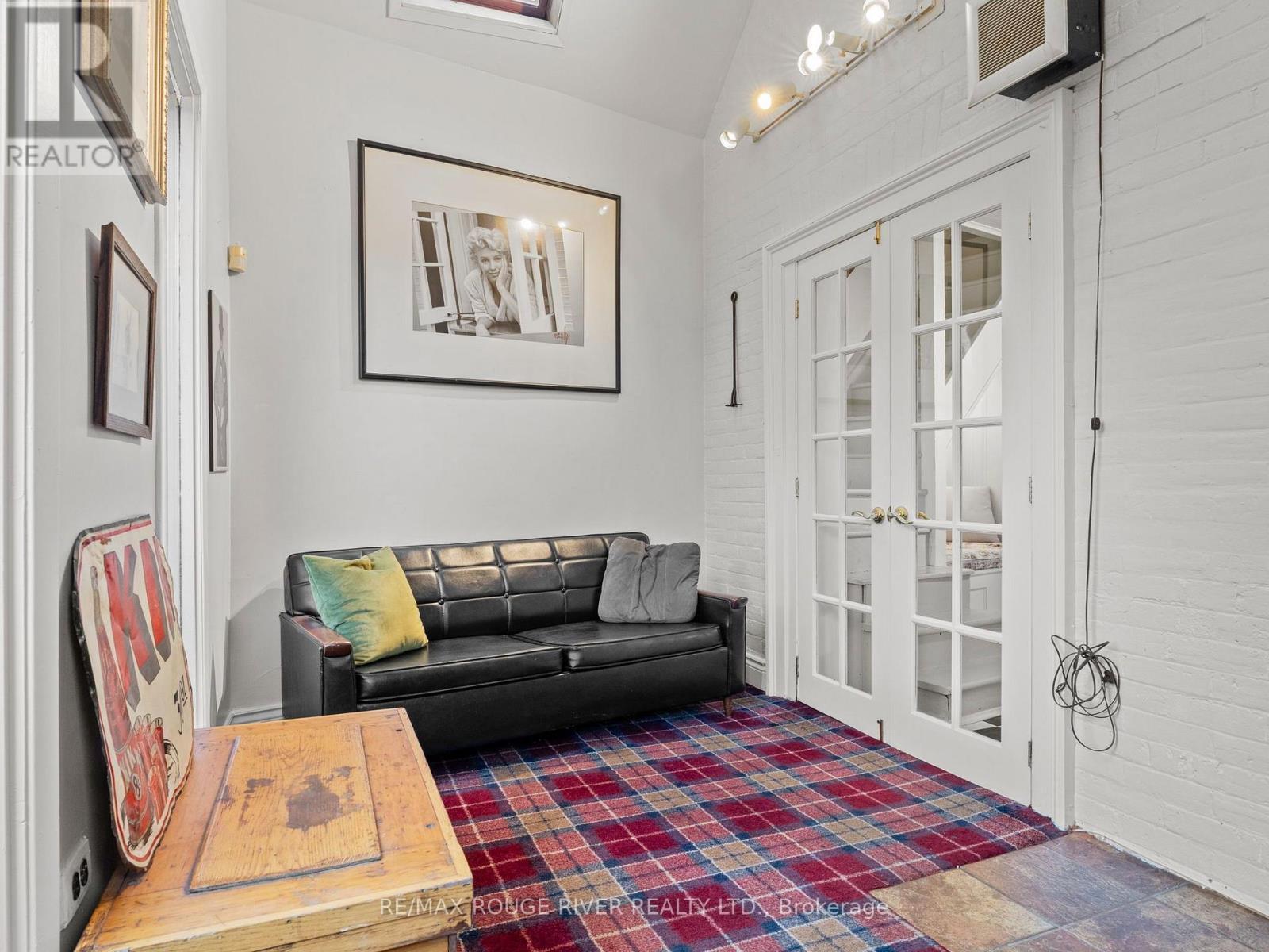 141 Walton Street, Port Hope, ON - Indoor Photo Showing Other Room