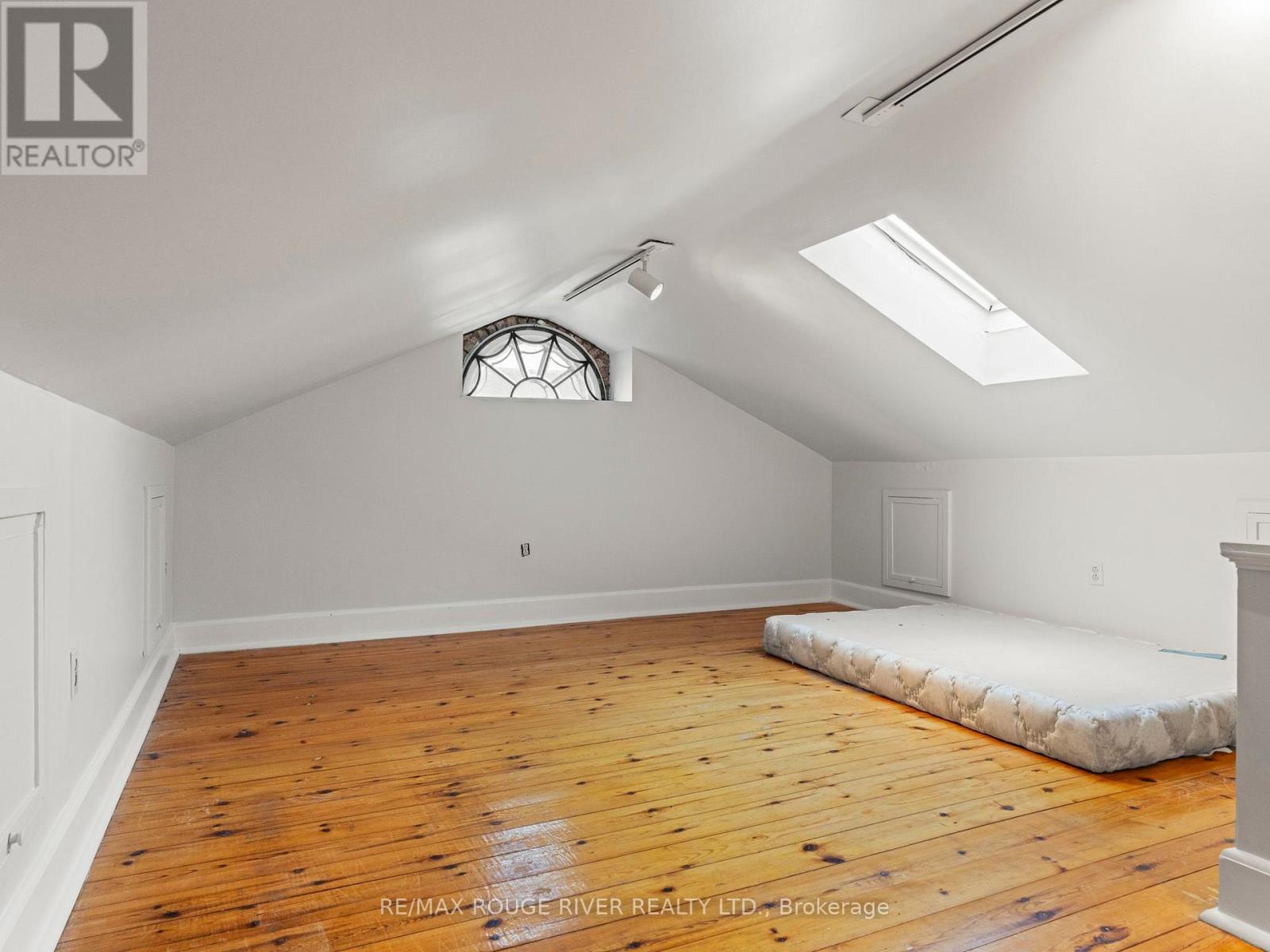 141 Walton Street, Port Hope, ON - Indoor