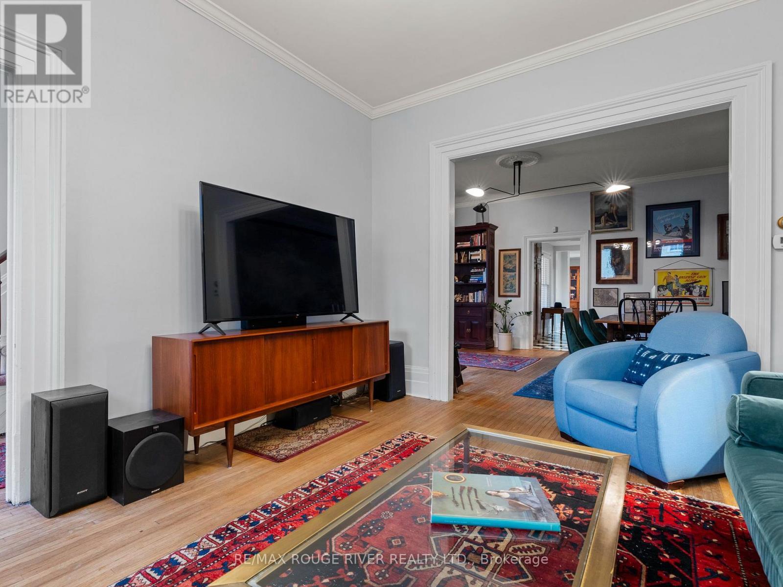 141 Walton Street, Port Hope, ON - Indoor Photo Showing Living Room