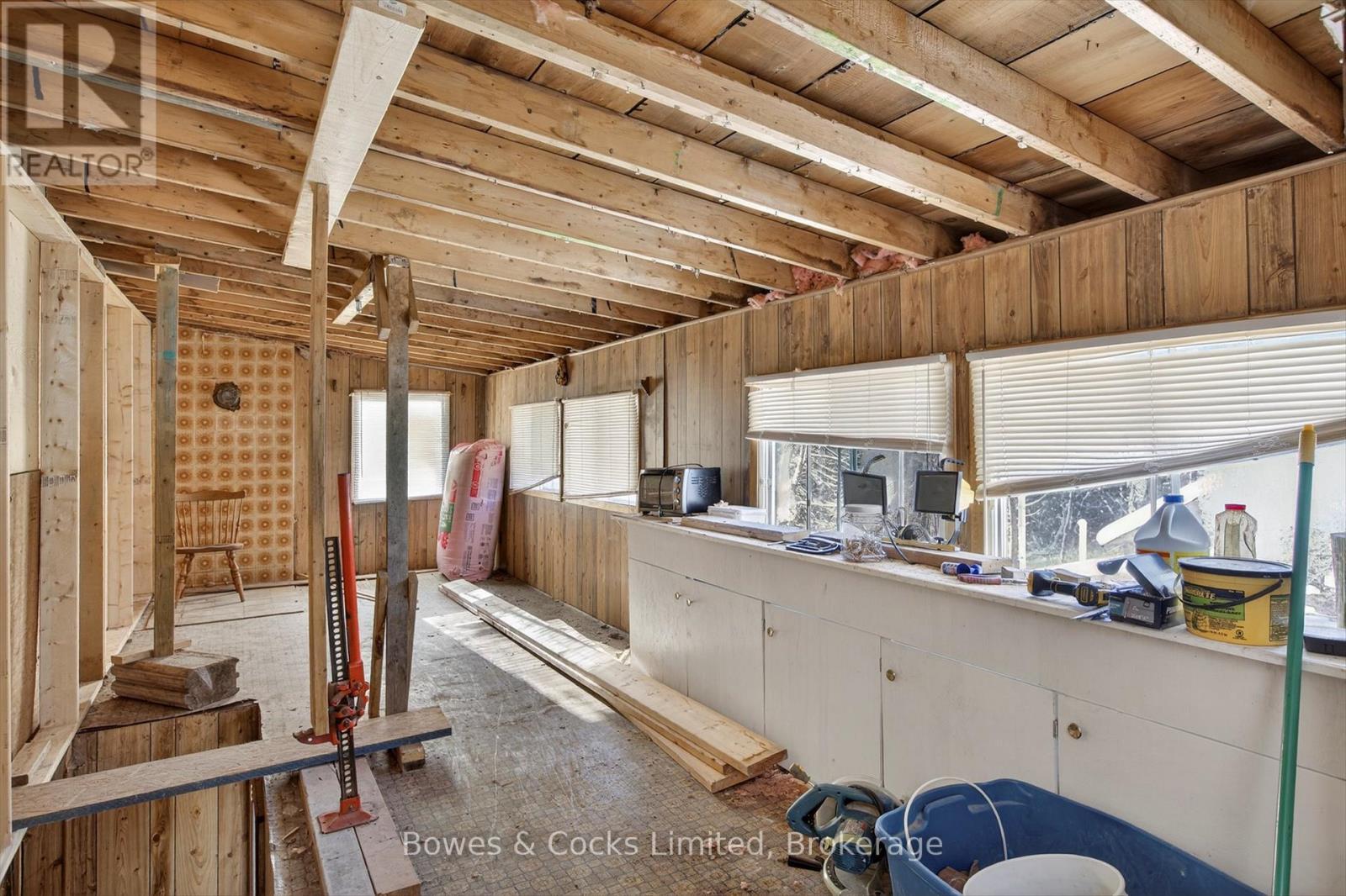 1350 Madill Road, Highlands East (Monmouth), ON - Indoor