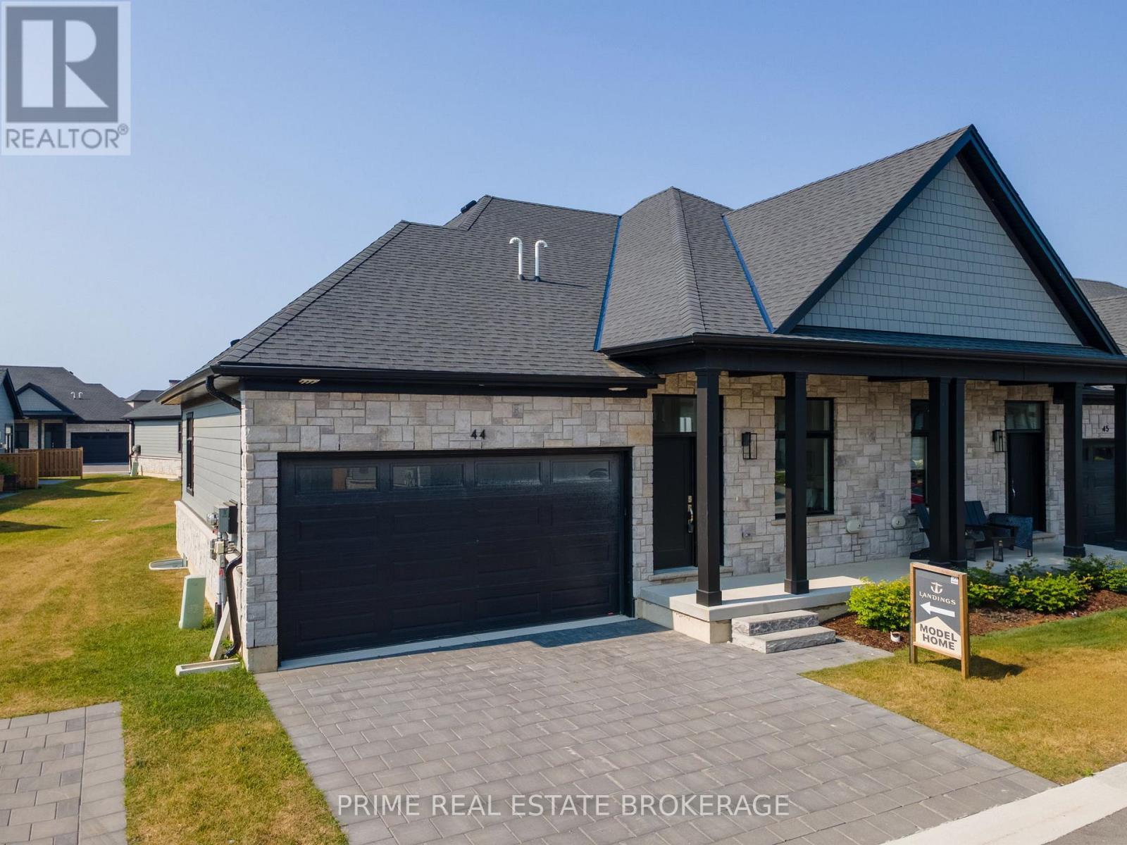 44 - 63 Compass Trail, Central Elgin, ON - Outdoor
