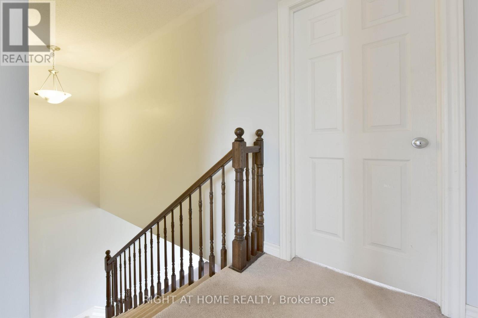 322 Brettonwood Ridge, Ottawa, ON - Indoor Photo Showing Other Room