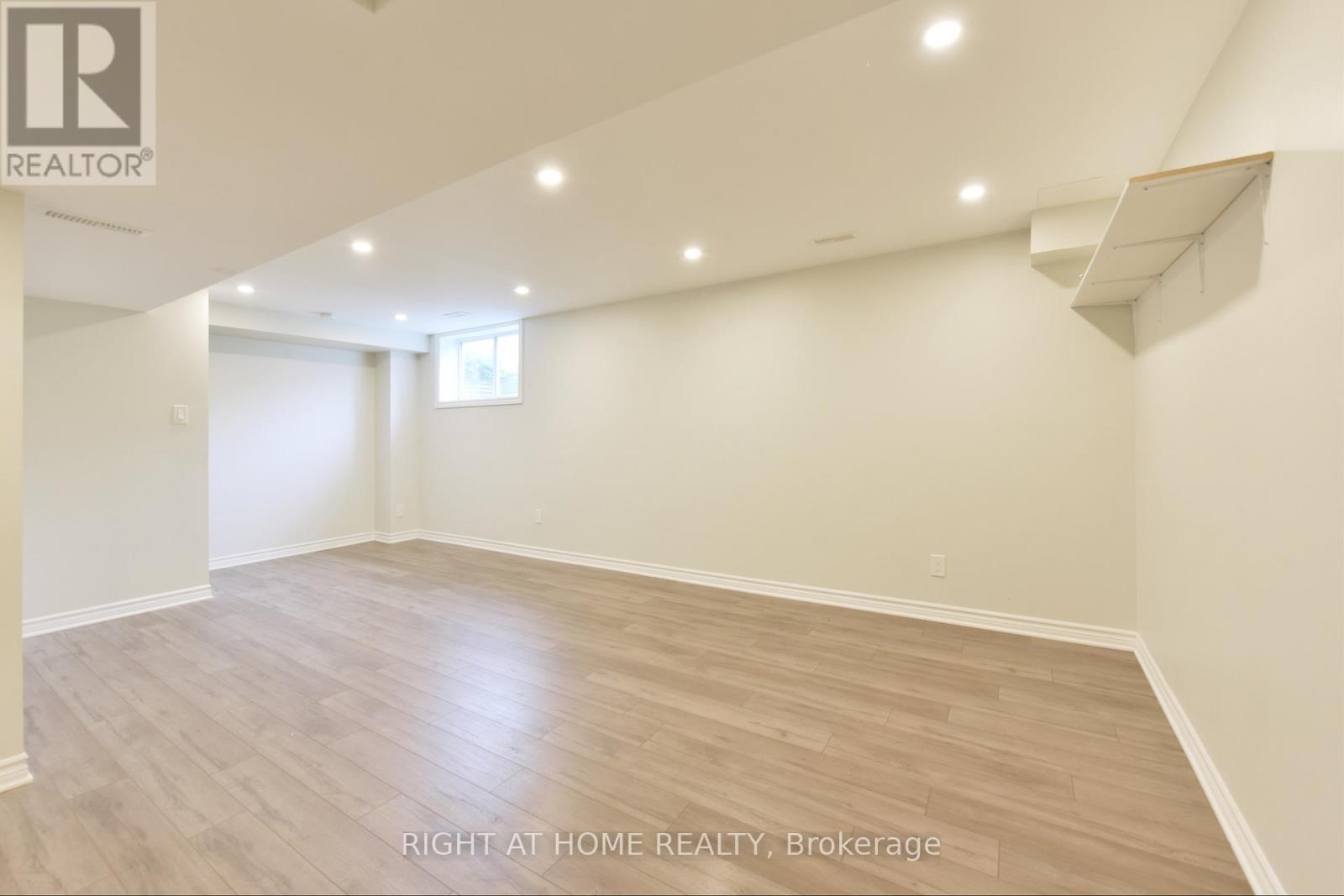 322 Brettonwood Ridge, Ottawa, ON - Indoor