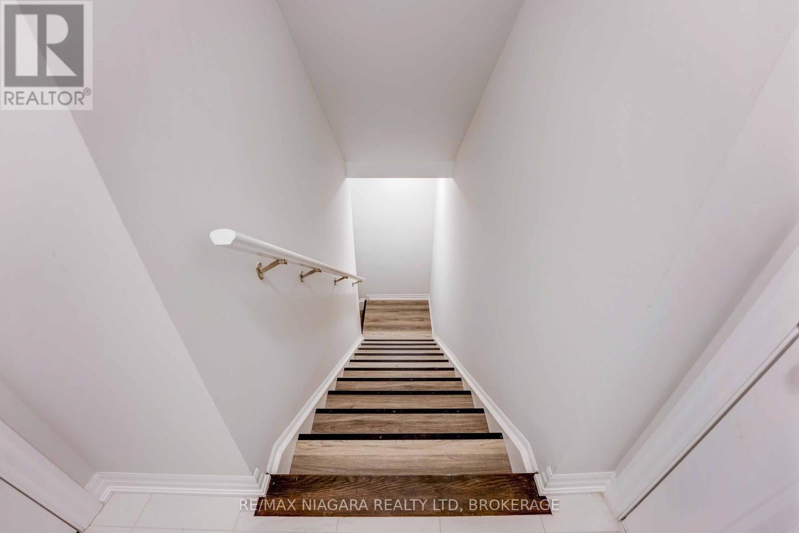 Lower - 90 Hillcrest Road, Port Colborne (Main Street), ON - Indoor Photo Showing Other Room