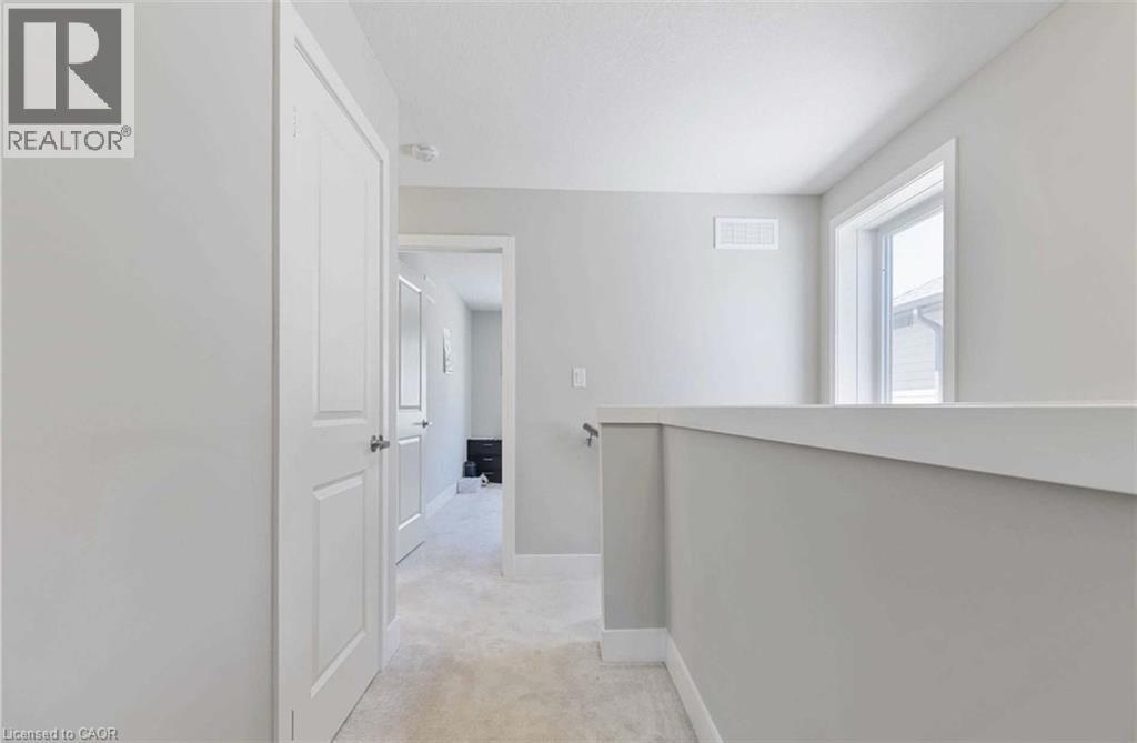 705 Chelton Road, London, ON - Indoor Photo Showing Other Room