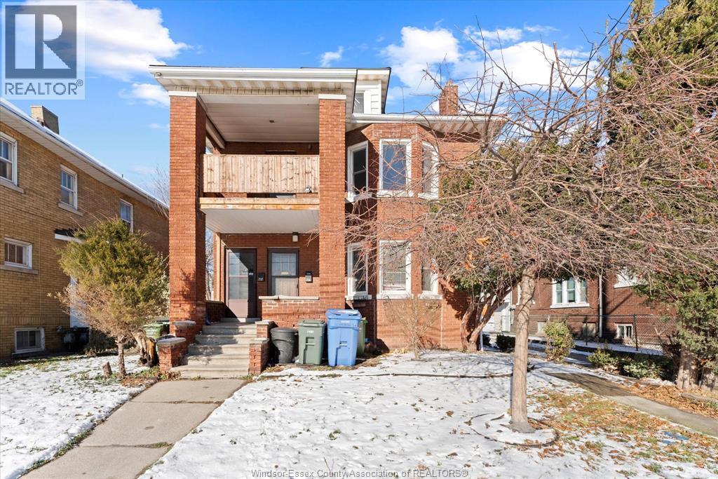 232-234 Giles, Windsor, ON - Outdoor With Balcony