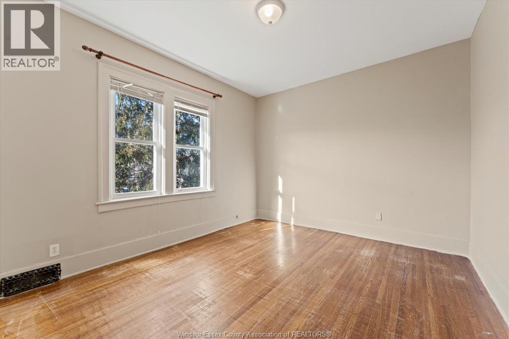 232-234 Giles, Windsor, ON - Indoor Photo Showing Other Room