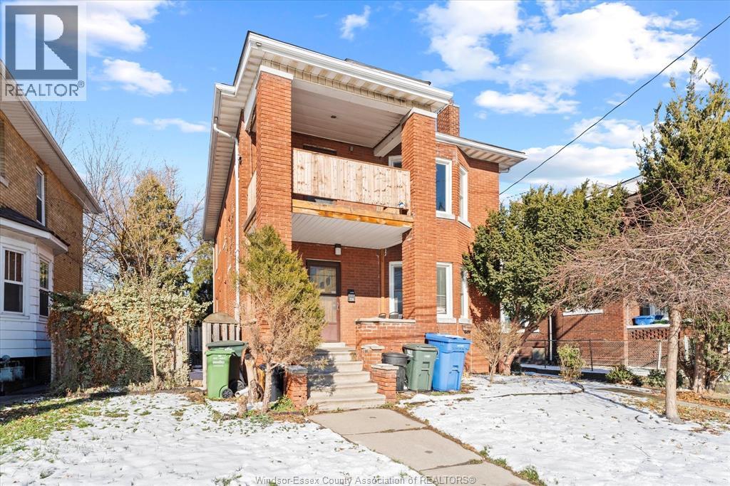 232-234 Giles, Windsor, ON - Outdoor With Balcony
