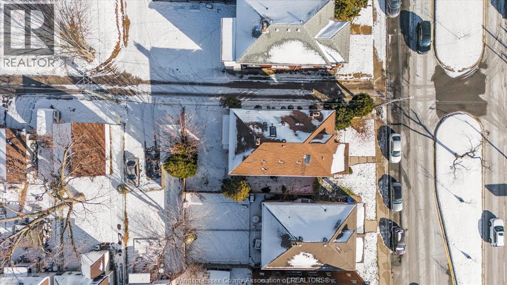 232-234 Giles, Windsor, ON - Outdoor