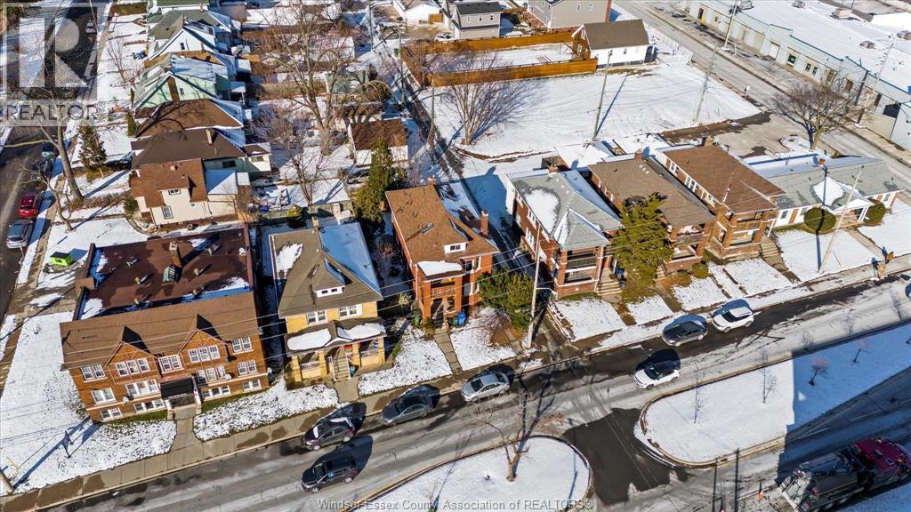 232-234 Giles, Windsor, ON - Outdoor