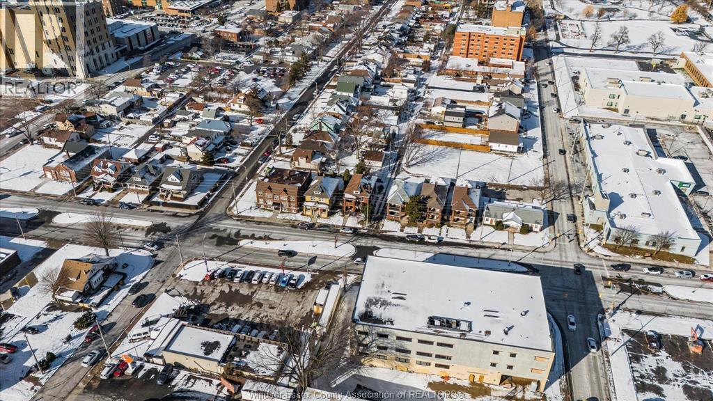 232-234 Giles, Windsor, ON - Outdoor With View