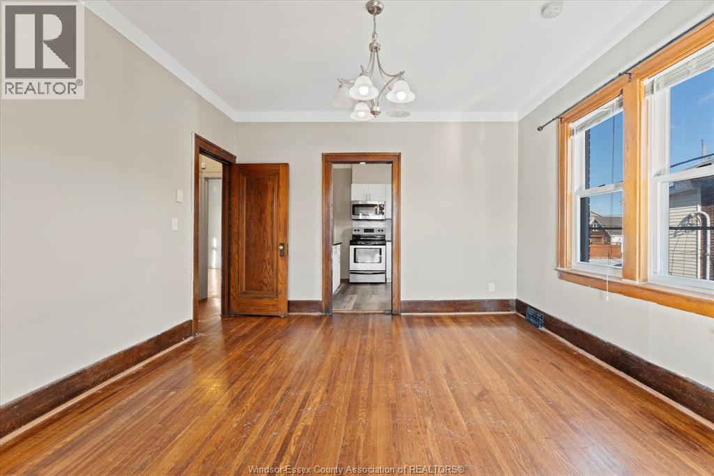 232-234 Giles, Windsor, ON - Indoor Photo Showing Other Room