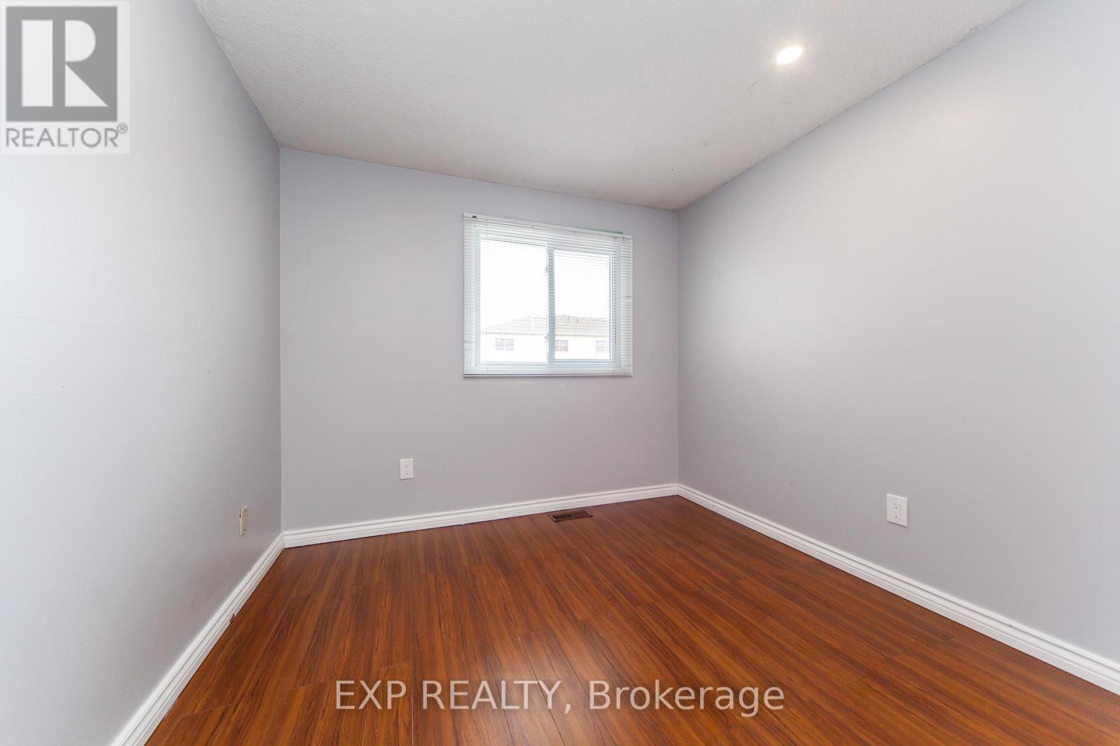 1447 Fleming Court, Oshawa, ON - Indoor Photo Showing Other Room