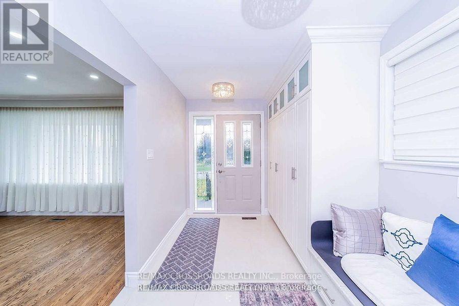 3 Alanadale Avenue, Markham, ON - Indoor Photo Showing Other Room