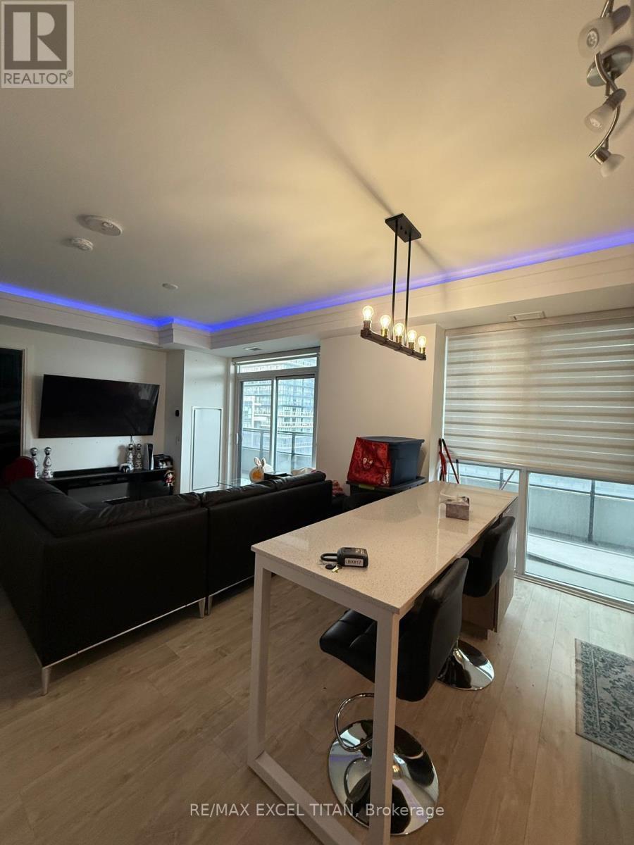 906 - 65 Annie Craig Drive, Toronto, ON - Indoor Photo Showing Office