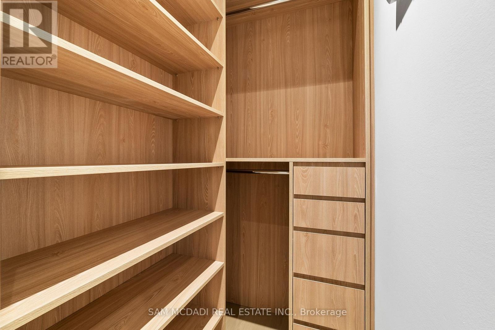 1222 Mississauga Road, Mississauga, ON - Indoor