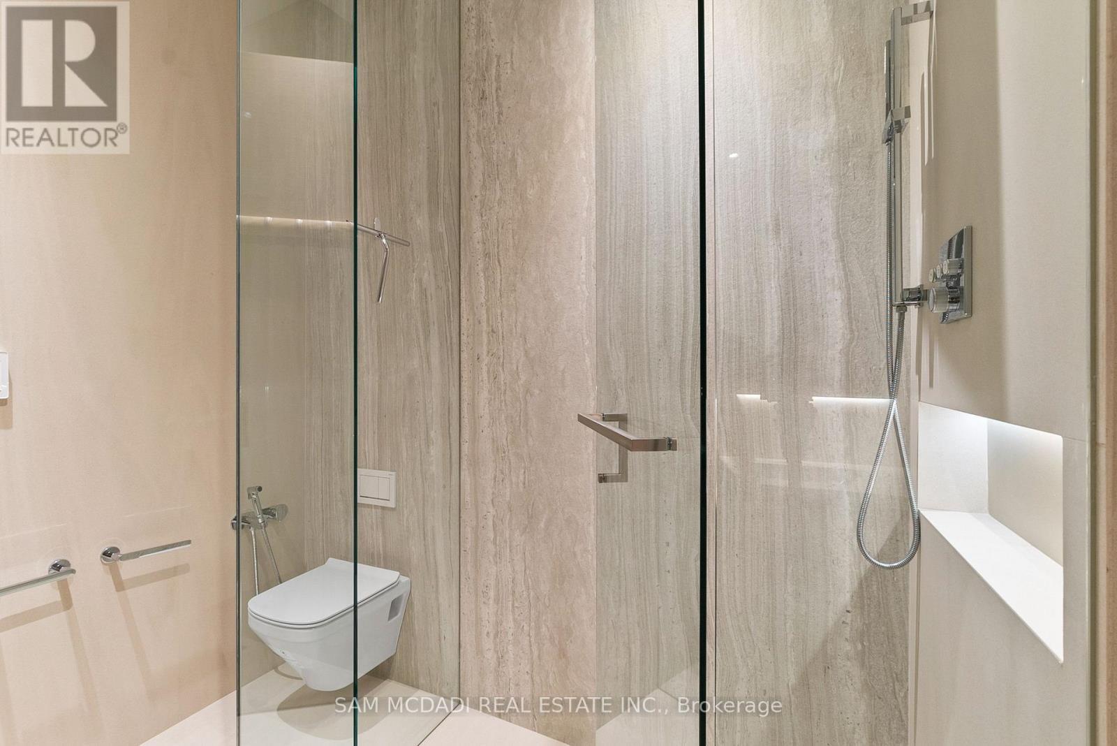 1222 Mississauga Road, Mississauga, ON - Indoor Photo Showing Bathroom