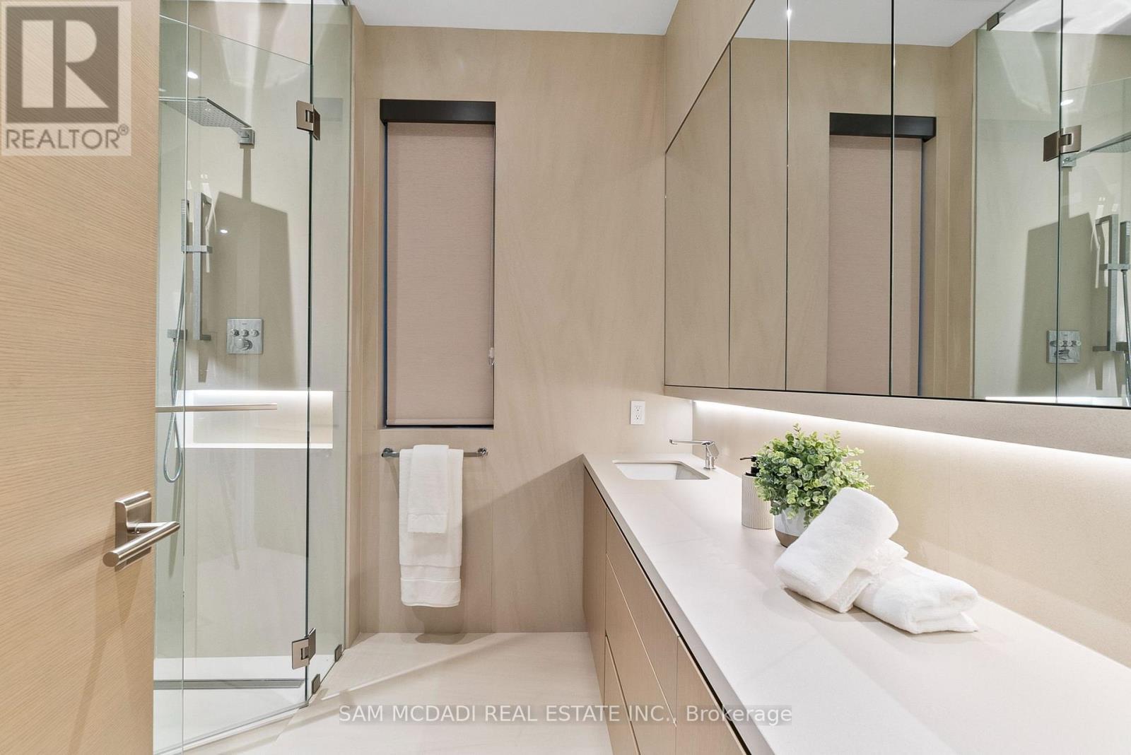 1222 Mississauga Road, Mississauga, ON - Indoor Photo Showing Bathroom