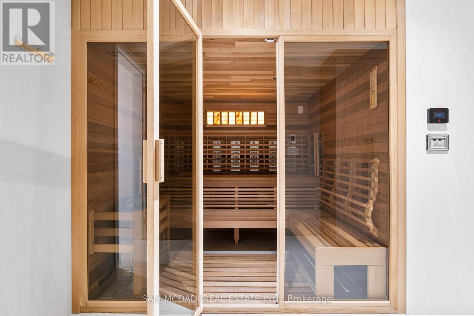 1222 Mississauga Road, Mississauga, ON - Indoor Photo Showing Other Room