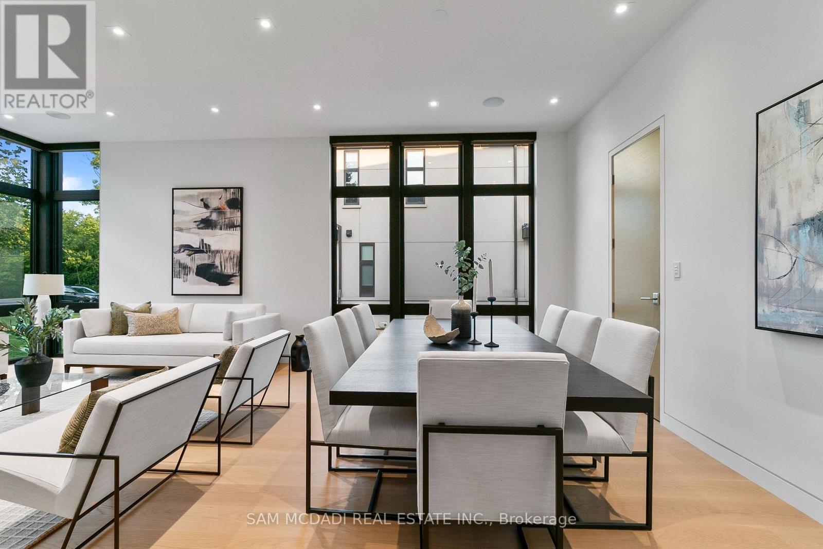 1222 Mississauga Road, Mississauga, ON - Indoor Photo Showing Dining Room