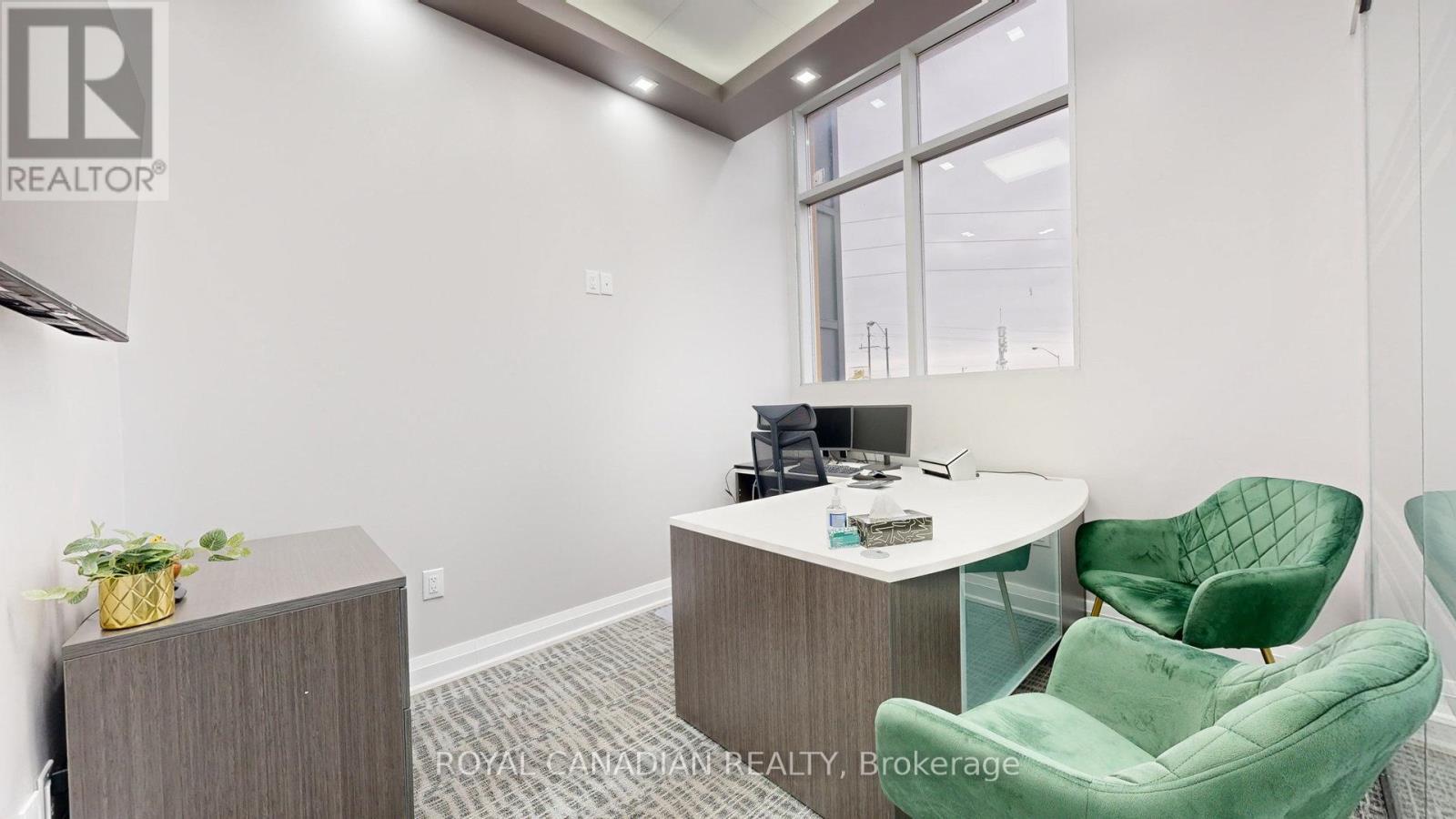 202 - 6475 Mayfield Road, Brampton, ON