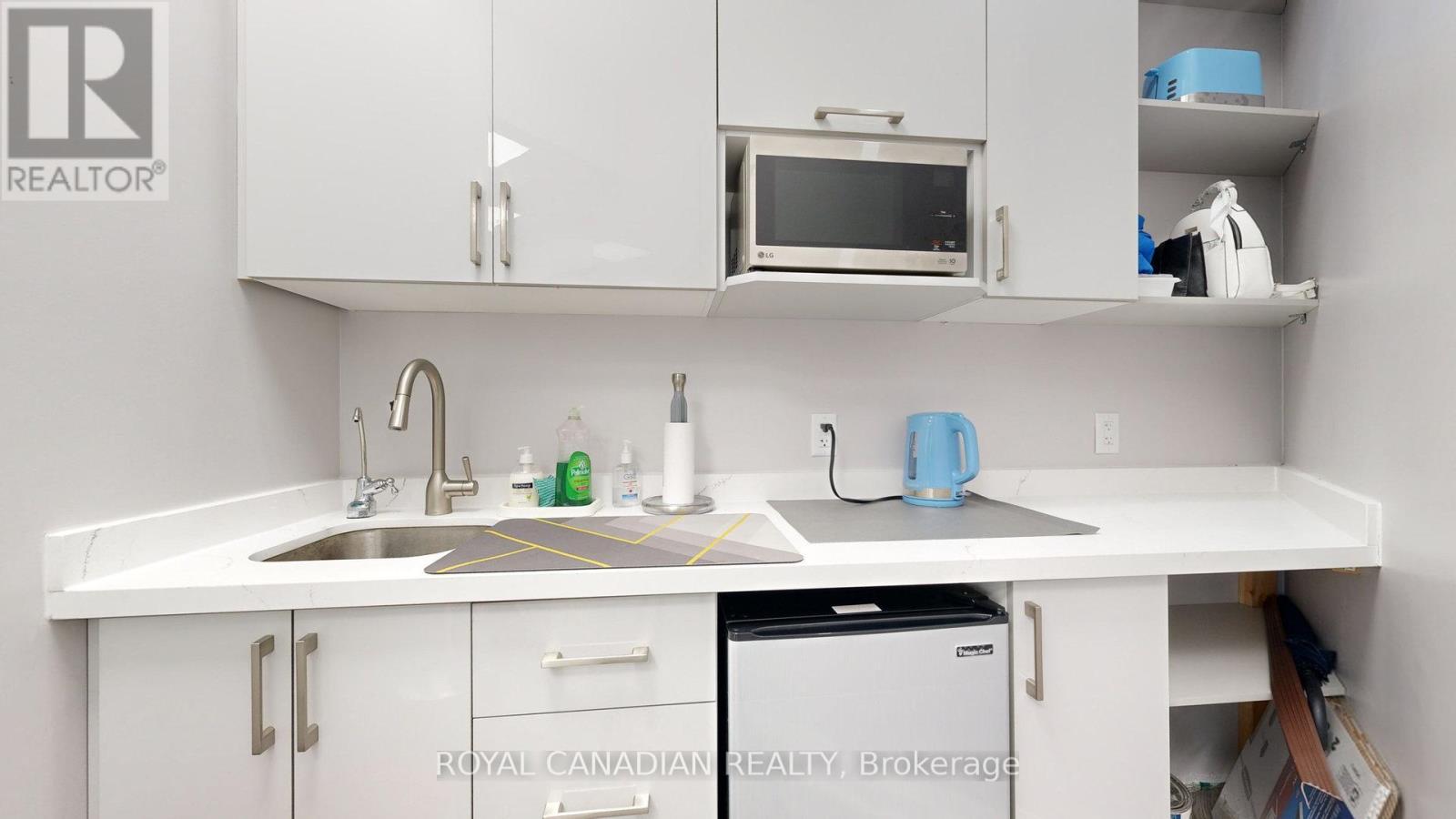 202 - 6475 Mayfield Road, Brampton, ON