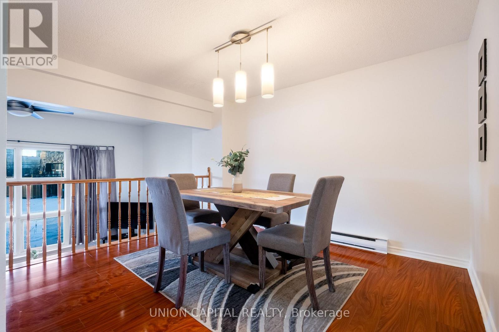 9 Briar Path, Brampton, ON - Indoor Photo Showing Dining Room