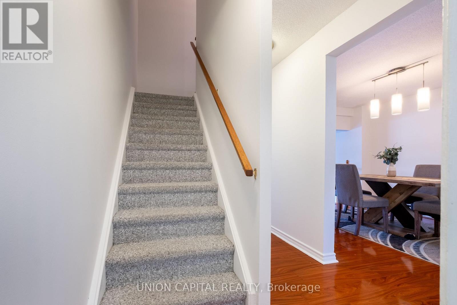 9 Briar Path, Brampton, ON - Indoor Photo Showing Other Room