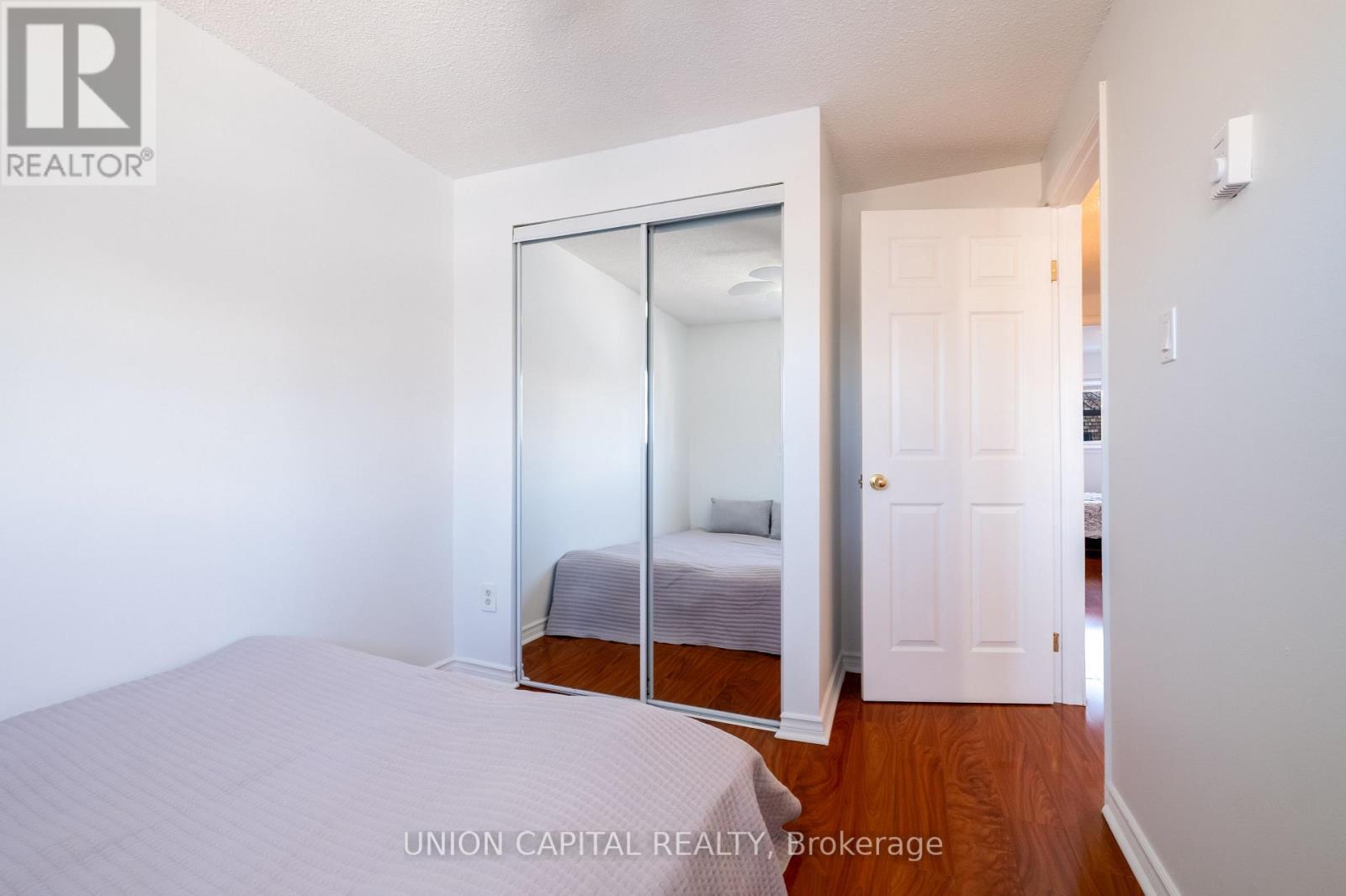 9 Briar Path, Brampton, ON - Indoor Photo Showing Bedroom