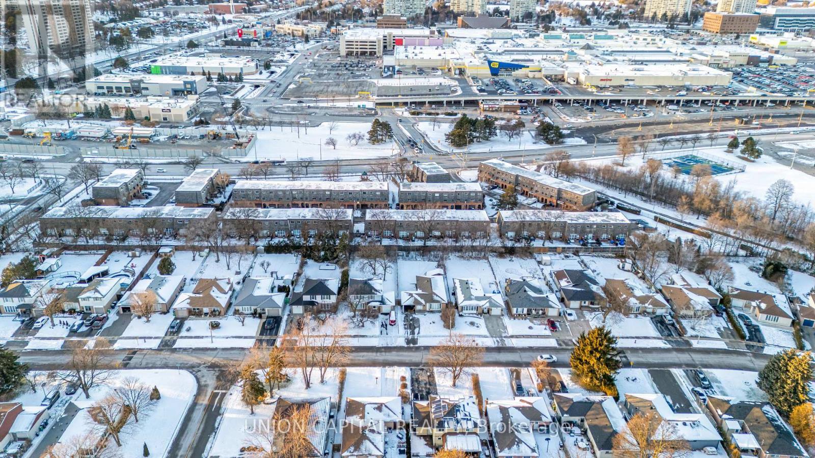 9 Briar Path, Brampton, ON - Outdoor With View