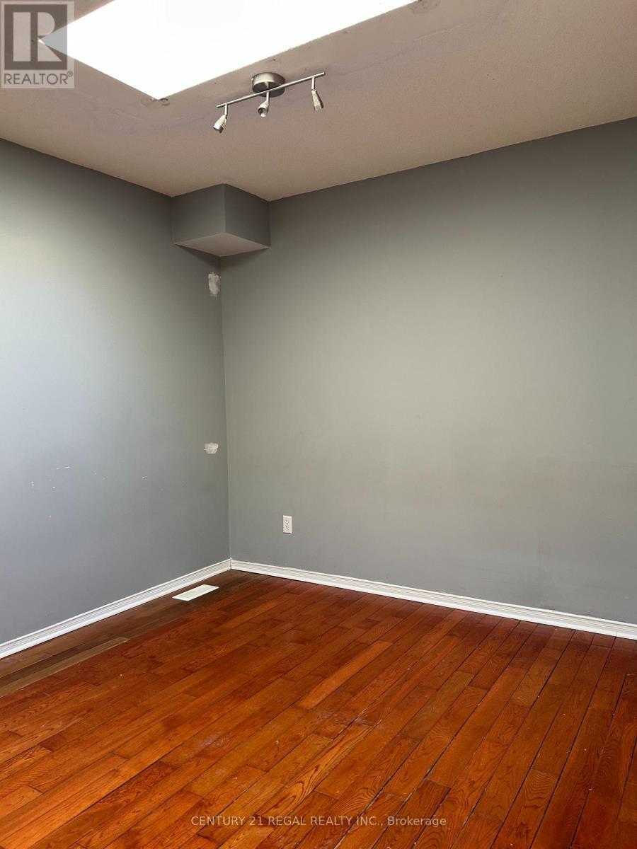 Bedroom 1 with skyline (pic.1) - #2 - 1289 Queen Street W, Toronto, ON