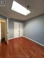 Bedroom 1 with skyline and closet (pic.2) -
