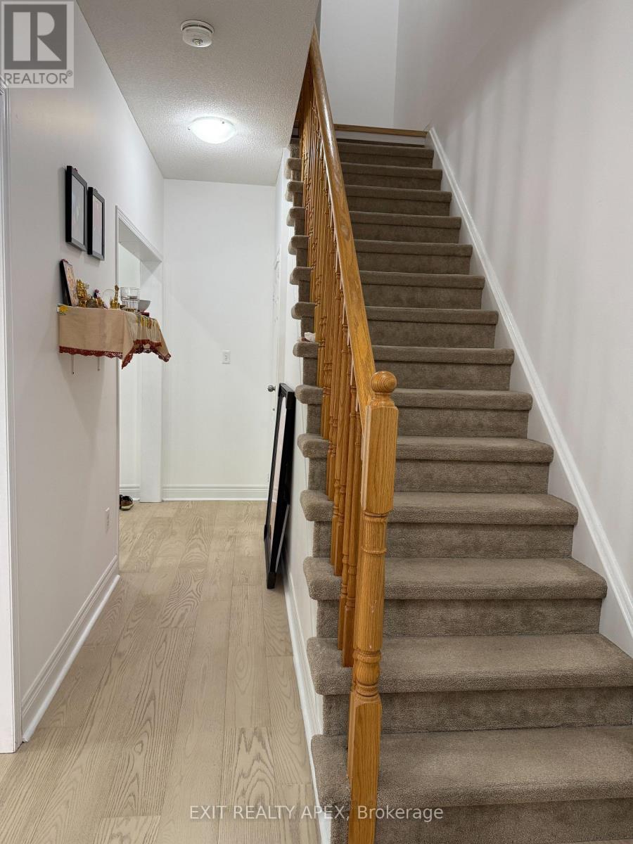 78 Fandago Drive, Brampton, ON - Indoor Photo Showing Other Room