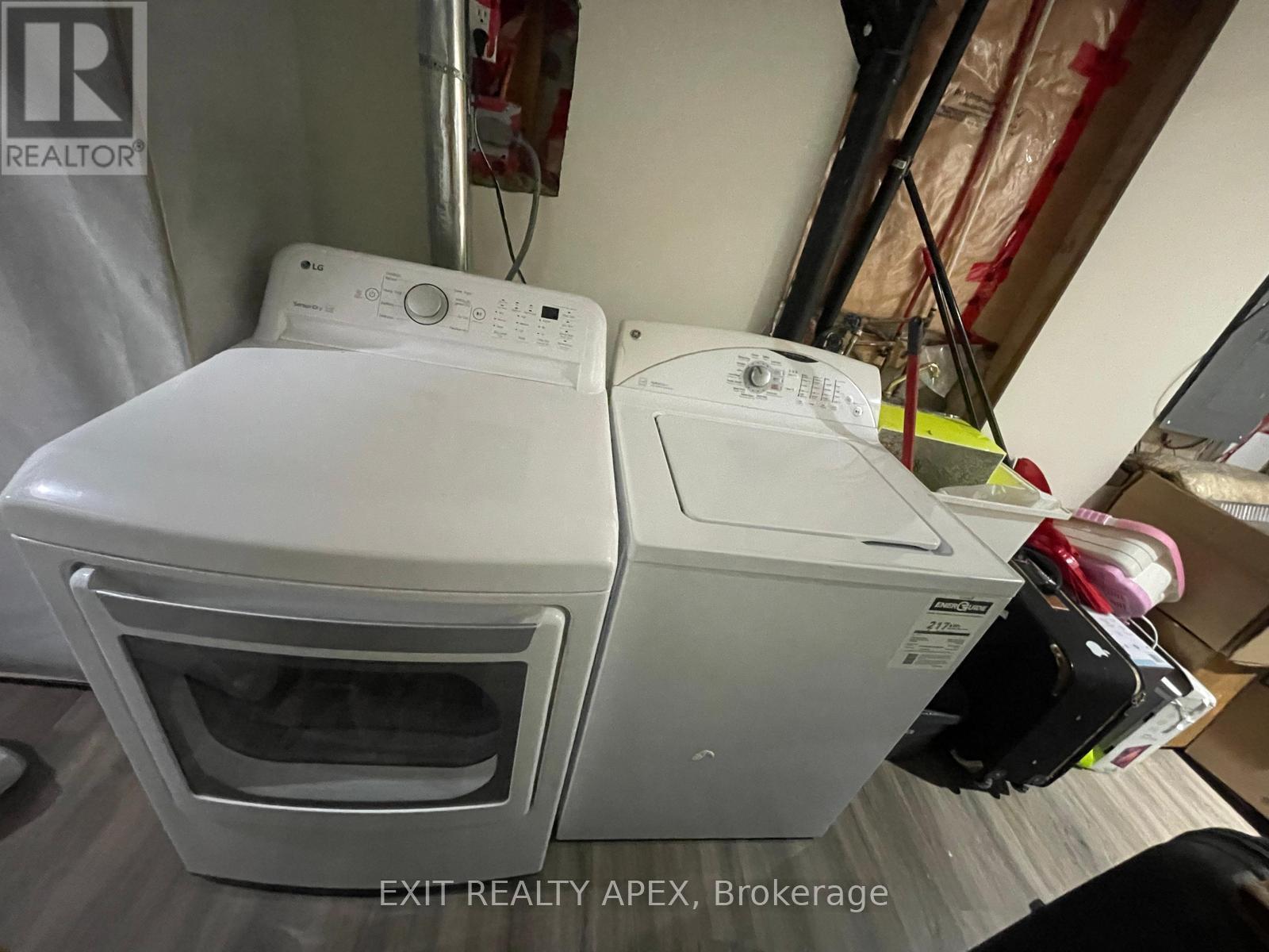 78 Fandago Drive, Brampton, ON - Indoor Photo Showing Laundry Room
