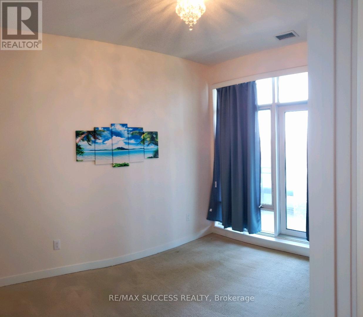 408 - 365 Prince Of Wales Drive, Mississauga, ON - Indoor Photo Showing Other Room