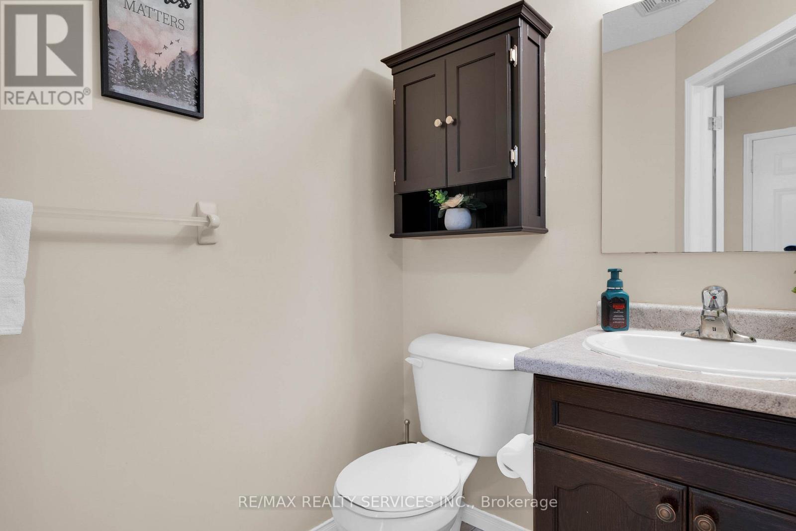 36 Fallowfield Drive, Kitchener, ON - Indoor Photo Showing Bathroom