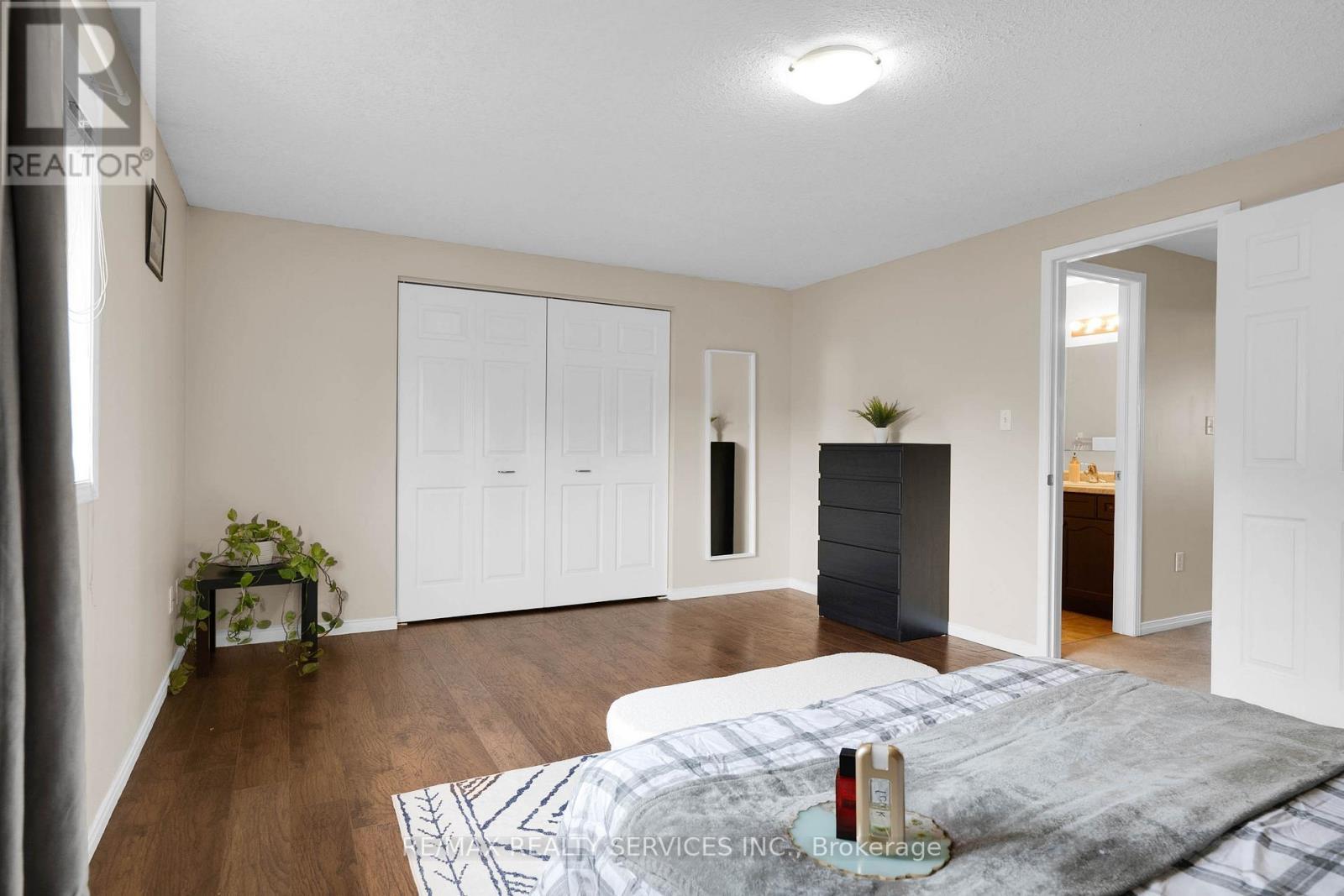 36 Fallowfield Drive, Kitchener, ON - Indoor Photo Showing Bedroom