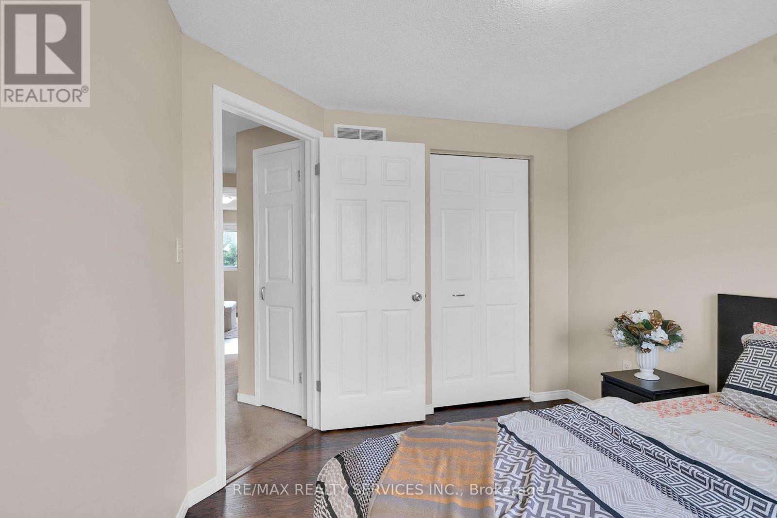 36 Fallowfield Drive, Kitchener, ON - Indoor Photo Showing Bedroom