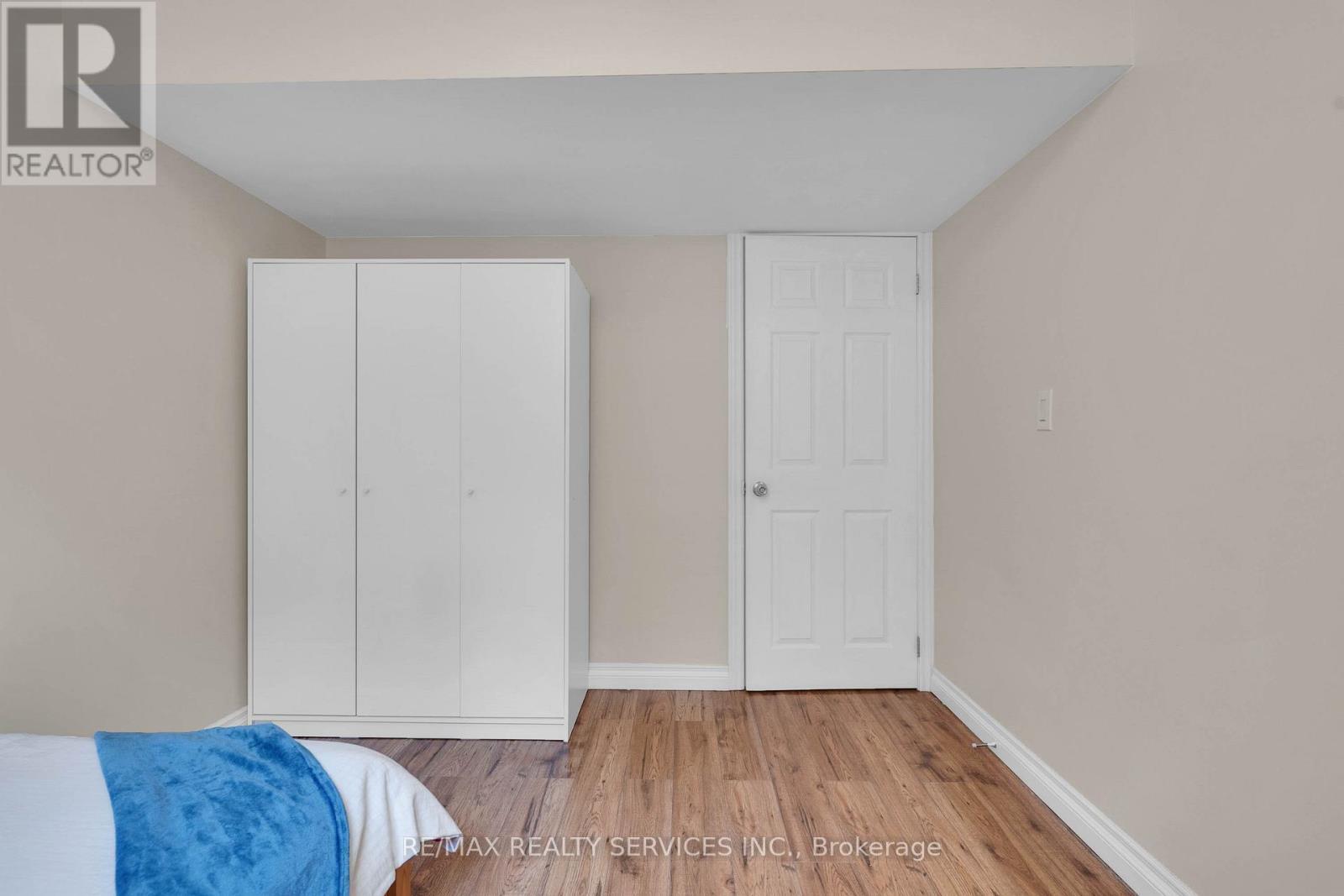 36 Fallowfield Drive, Kitchener, ON - Indoor Photo Showing Bedroom