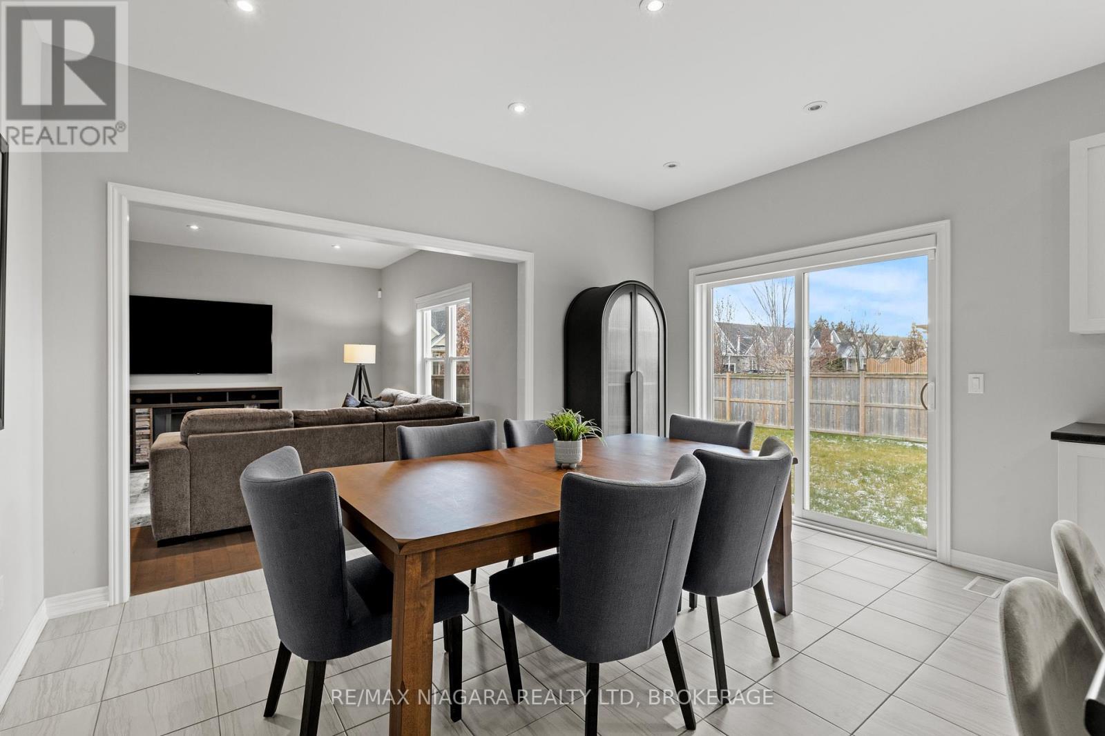 3 Summerhayes Drive, Niagara-On-The-Lake (Virgil), ON - Indoor Photo Showing Dining Room