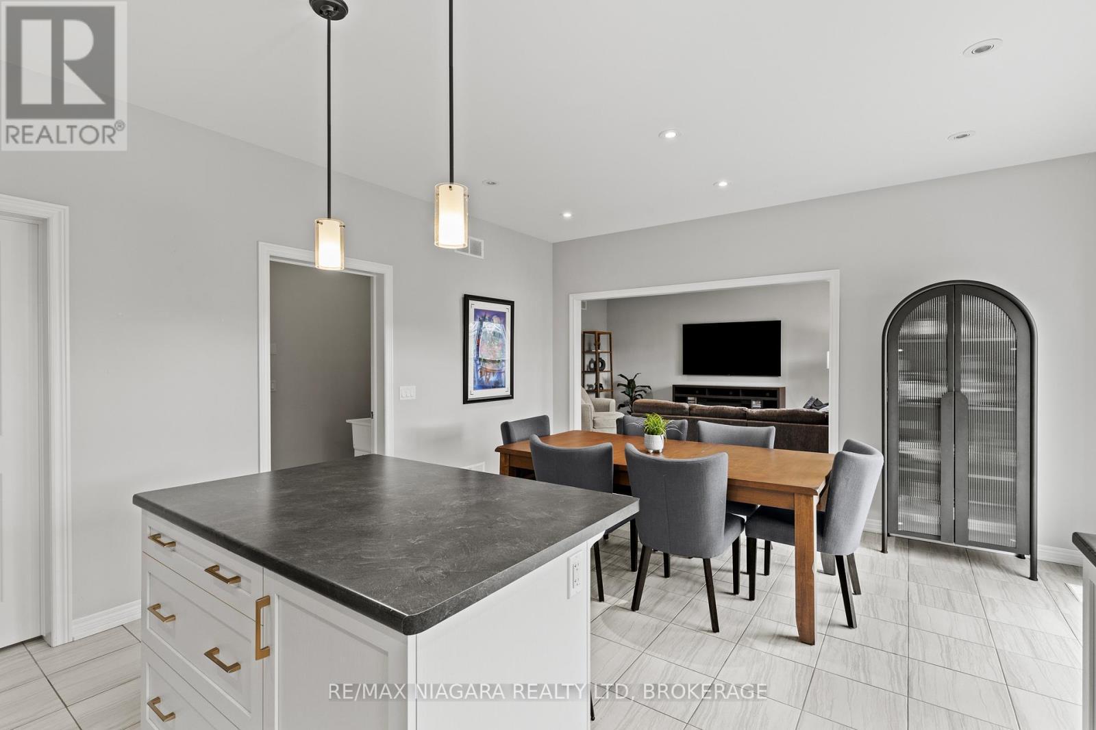 3 Summerhayes Drive, Niagara-On-The-Lake (Virgil), ON - Indoor