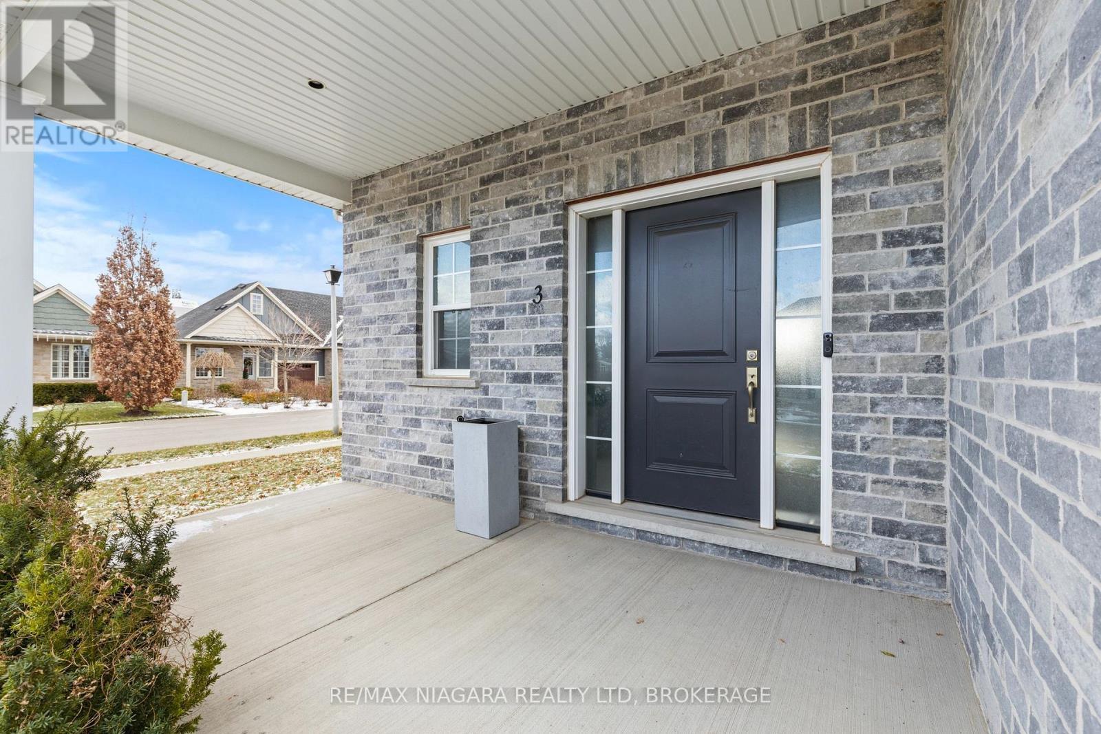 3 Summerhayes Drive, Niagara-On-The-Lake (Virgil), ON - Outdoor