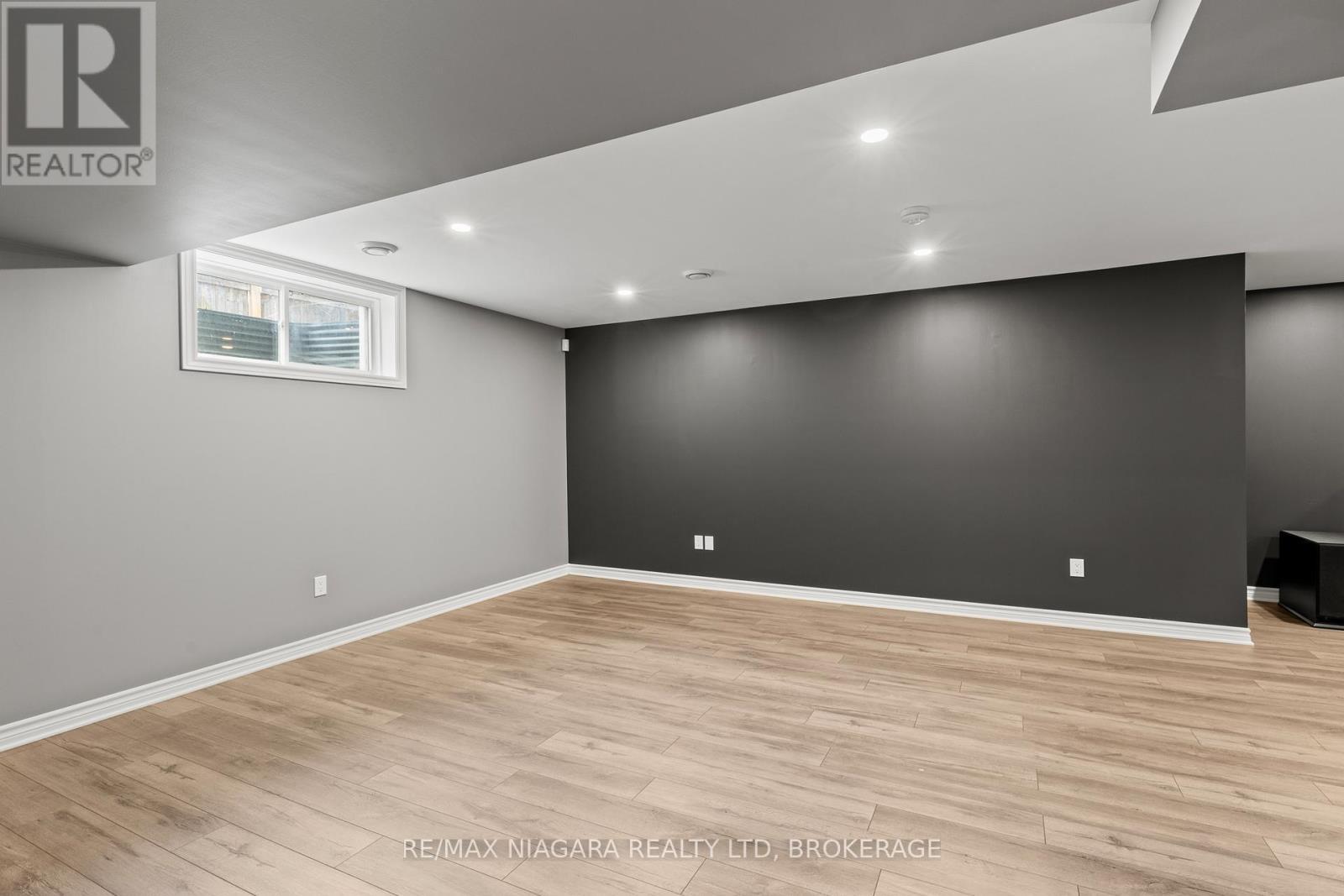 3 Summerhayes Drive, Niagara-On-The-Lake (Virgil), ON - Indoor