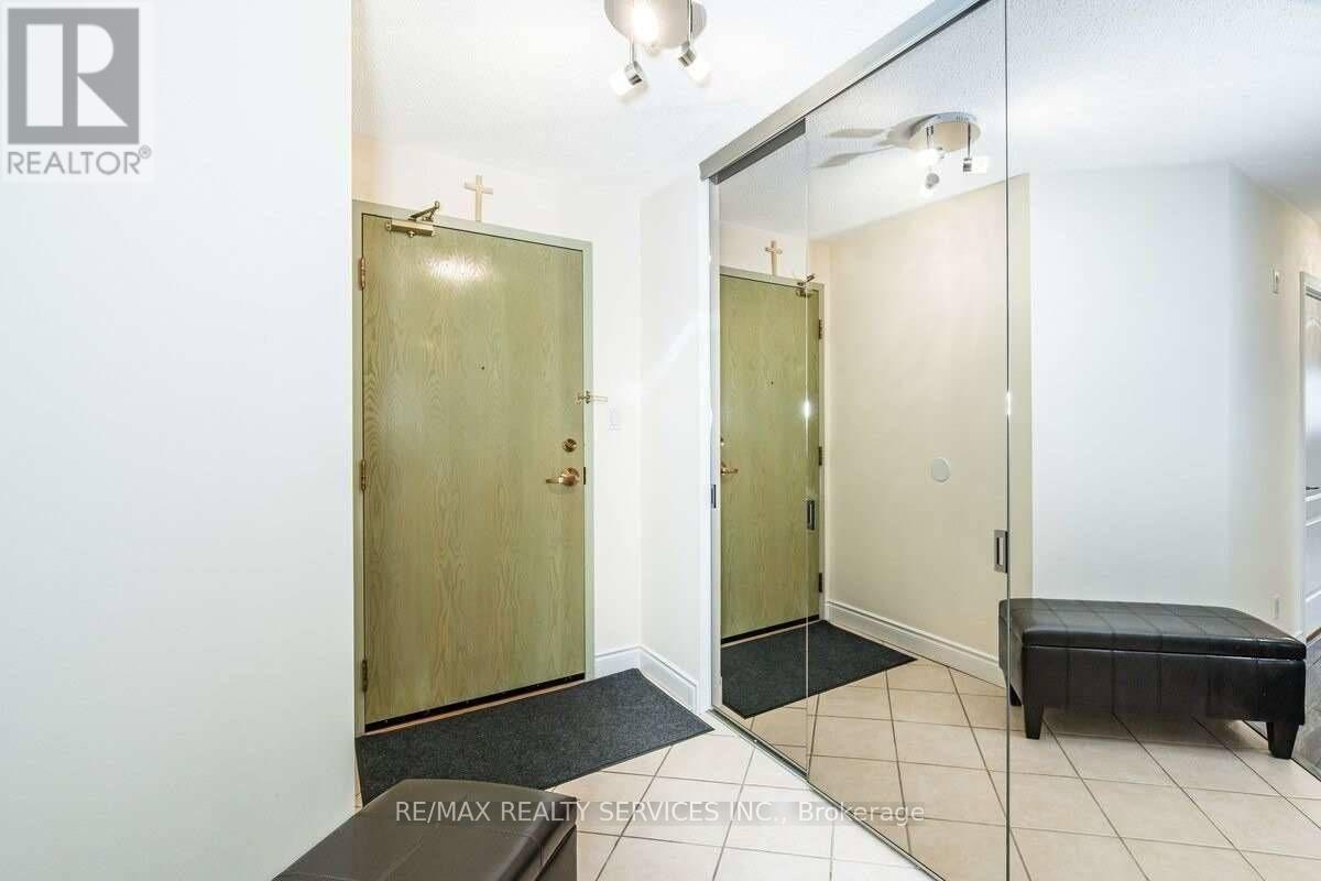 508 - 10 Dayspring Circle, Brampton, ON - Indoor Photo Showing Other Room