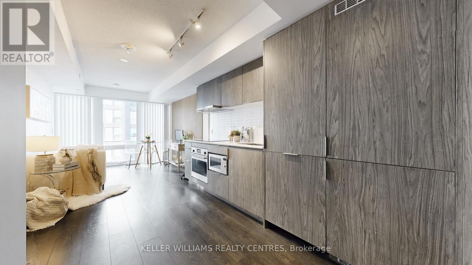modern kitchen with large pantry - 2510 - 60 Shuter Street, Toronto, ON - Indoor Photo Showing Kitchen