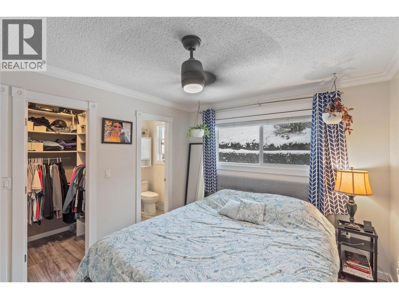 908 Gleneagles Drive, Kamloops, BC - Indoor Photo Showing Bedroom