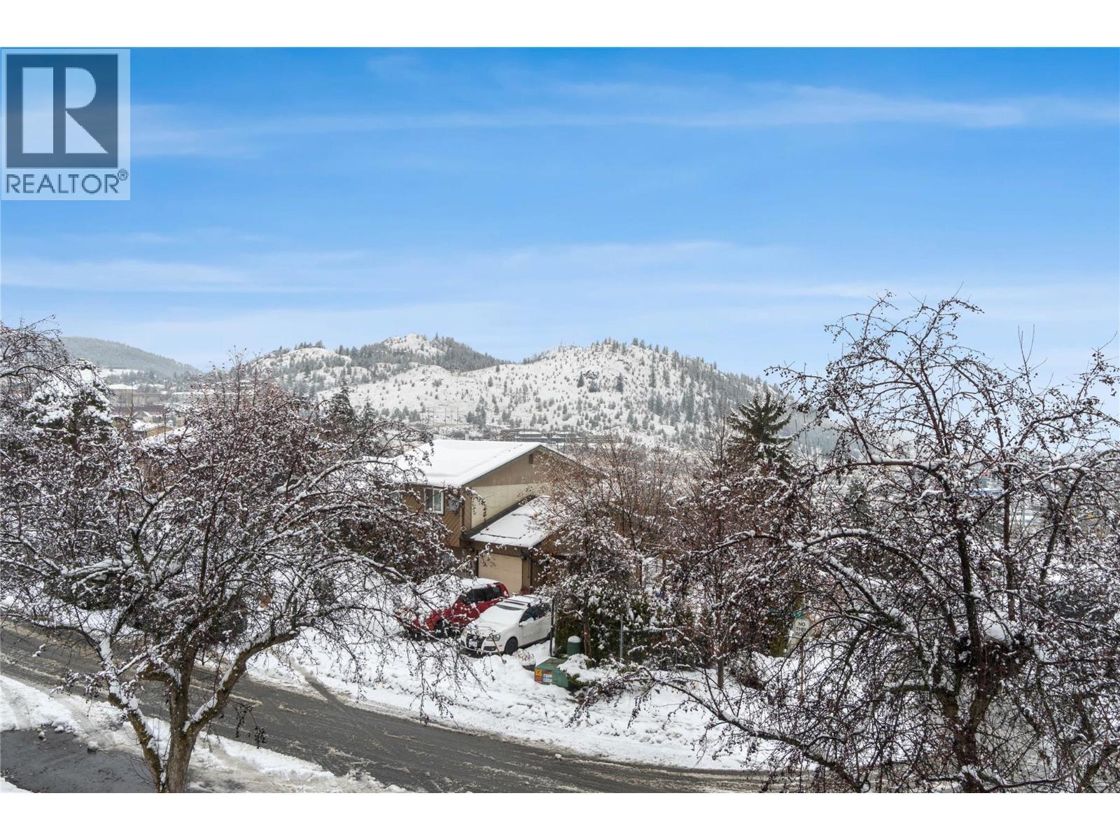 908 Gleneagles Drive, Kamloops, BC - Outdoor With View