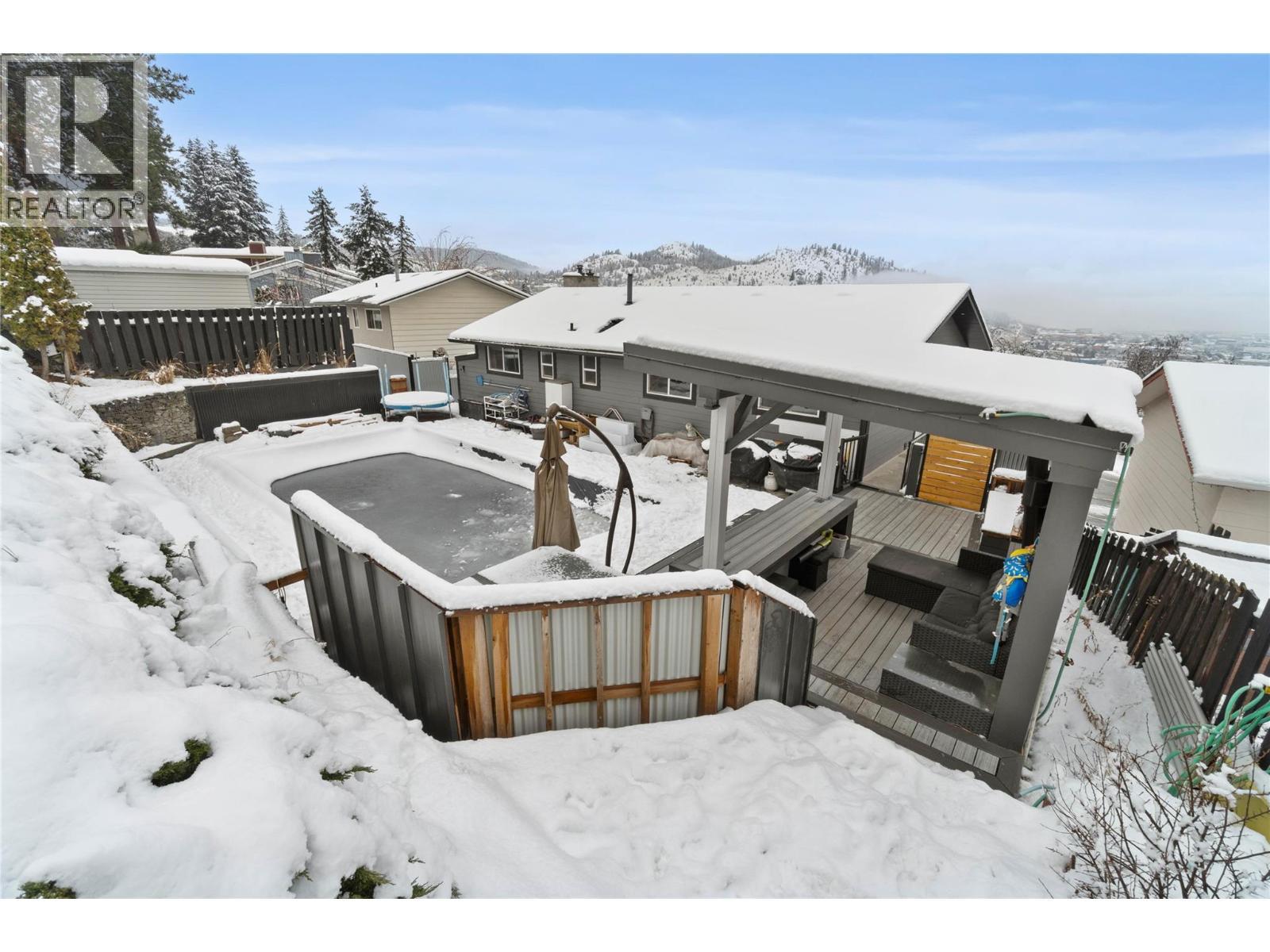 908 Gleneagles Drive, Kamloops, BC - Outdoor