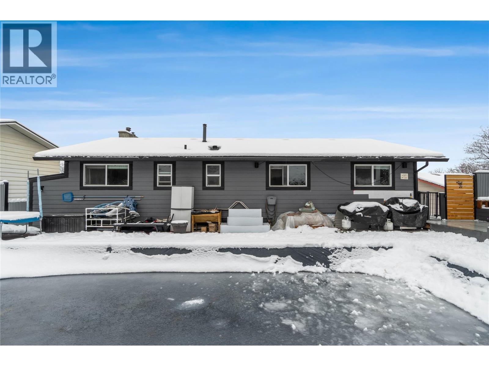 908 Gleneagles Drive, Kamloops, BC - Outdoor