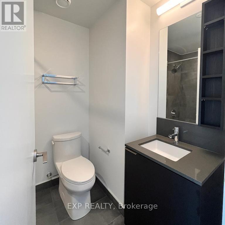 Ph07 - 1000 Portage Parkway, Vaughan, ON - Indoor Photo Showing Bathroom